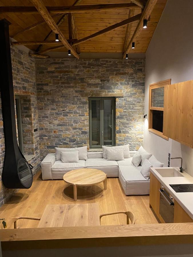 Ej Boutique Suites Milina Exterior photo